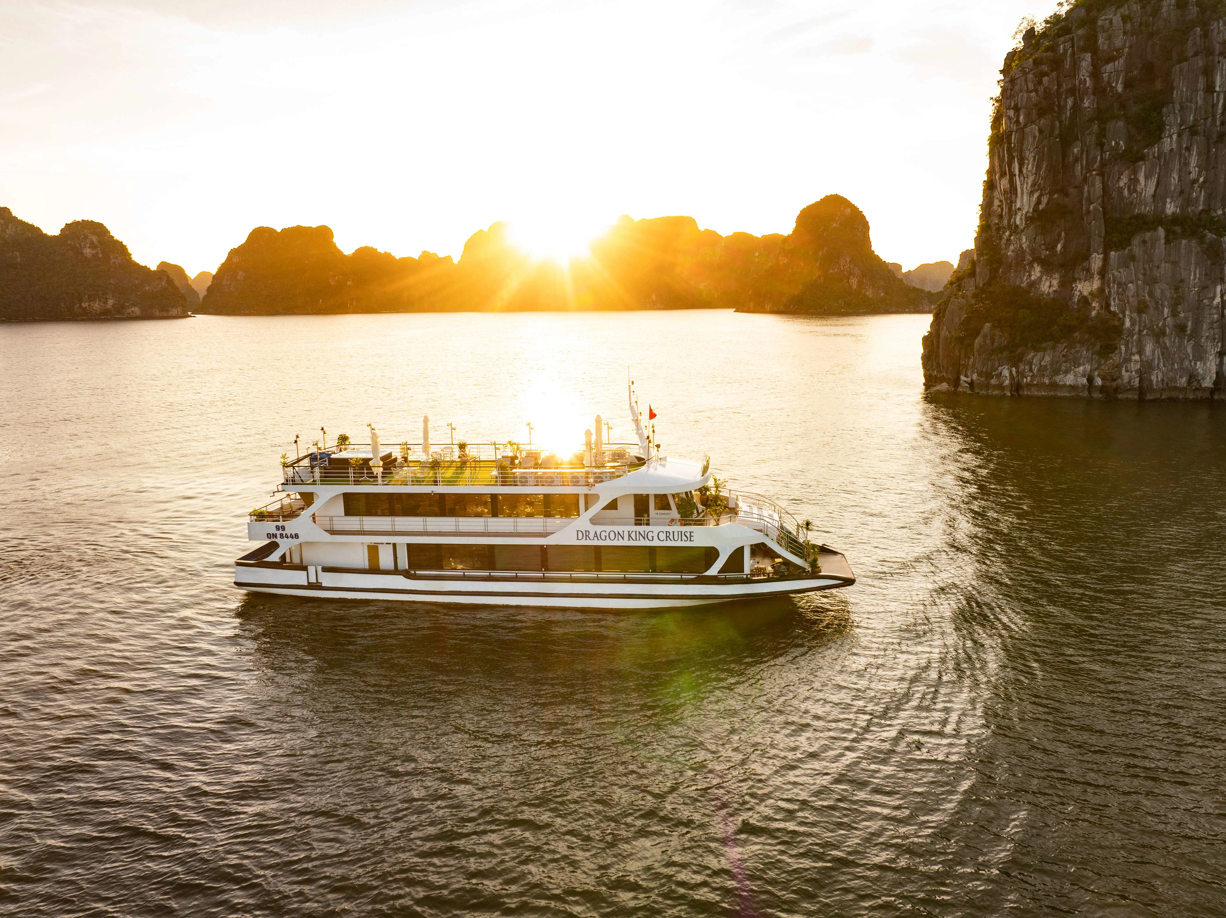 Day Tour | Explore Halong Bay in Dragon King Cruise 99 